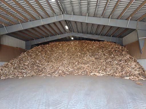 Seasoned vs. Kiln-Dried Firewood: Which Burns Better?